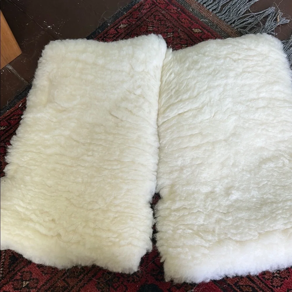 Cream Wool Massage cradle topper